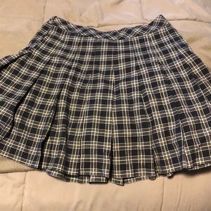 NEVER WORN h&M pleated plaid skirt